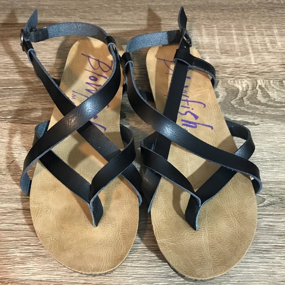 blowfish fisherman sandal